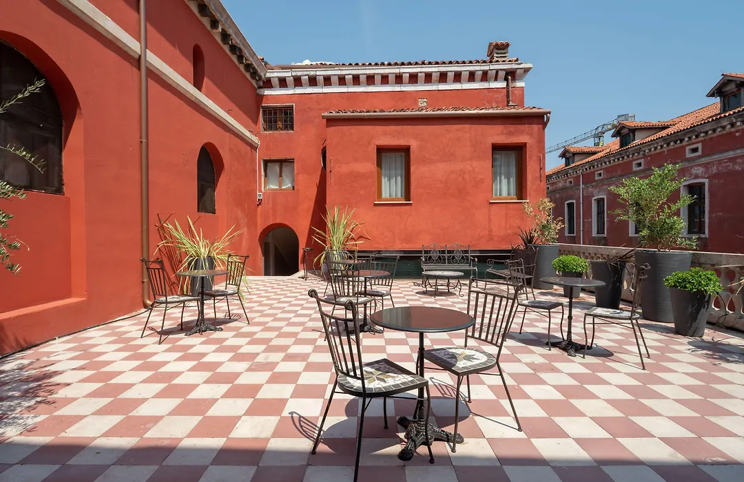 Hotel Palazzo Martinelli Dolfin-1