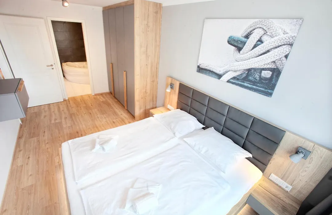 Marina Apartments Regensburg-1