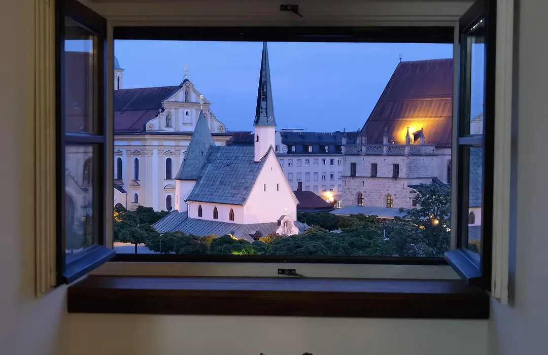 Hotel Münchner Hof-1