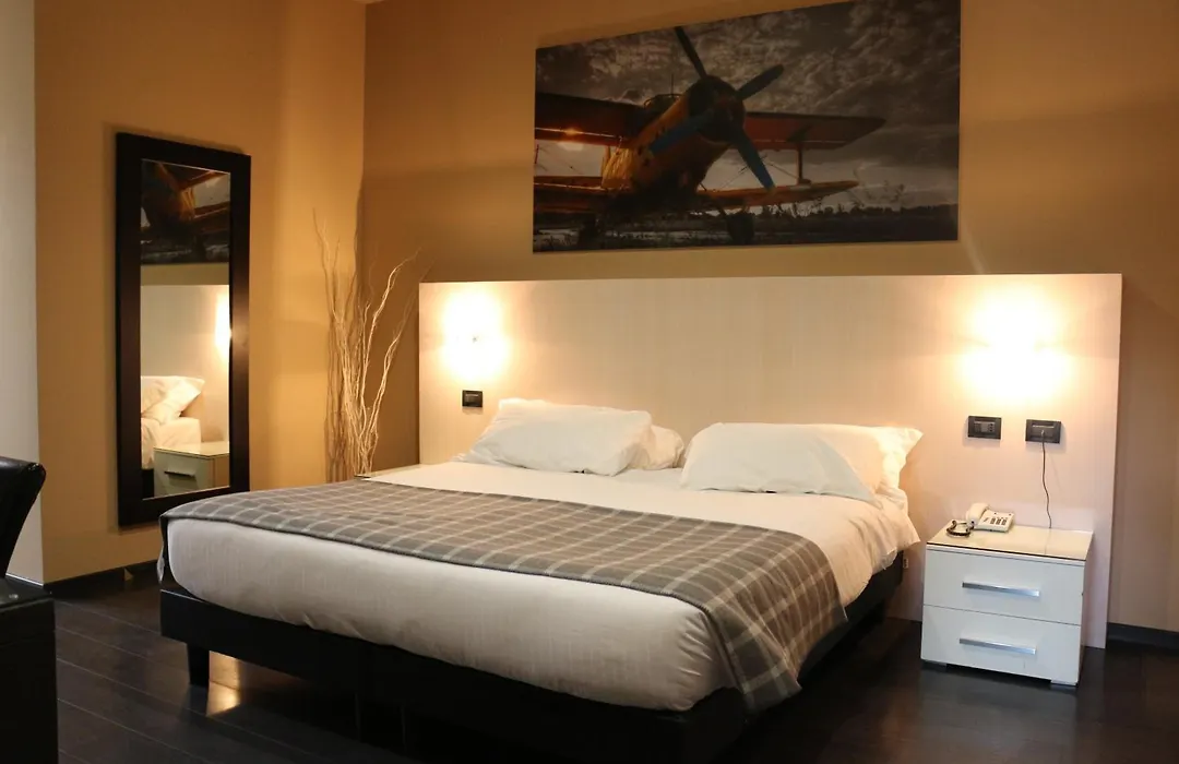 Hotel Garibaldi-1