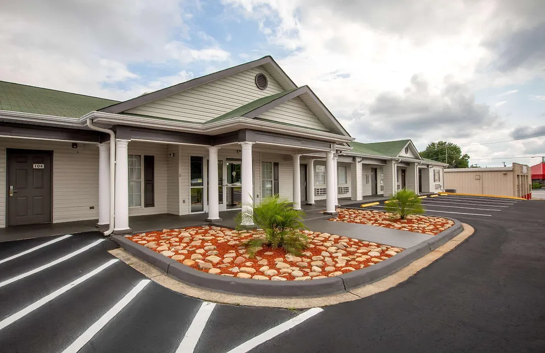 Suburban Studios Spartanburg - I-26-1