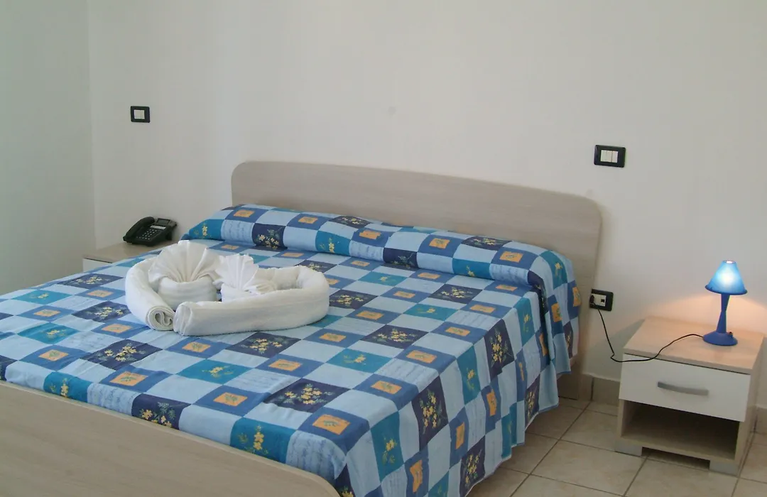 Hotel Aurora-1