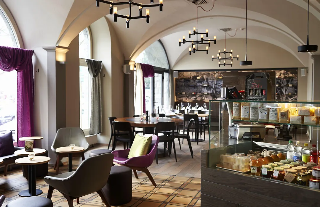 Boutique Hotel By Continental Park-1