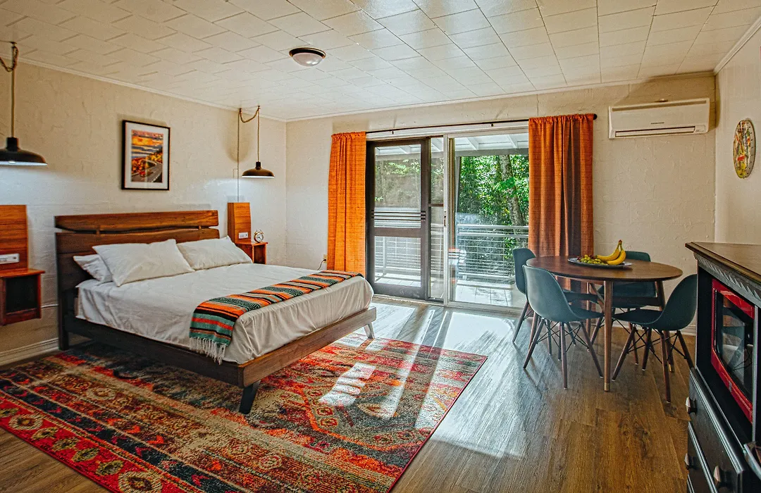 Route 19 Inn-1