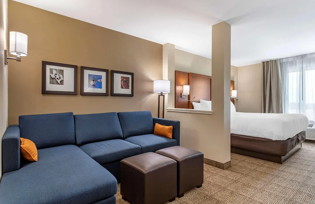 Comfort Inn & Suites Waller-1
