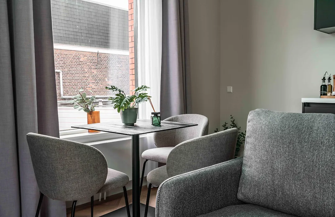 Limehome The Hague Keizerstraat-1