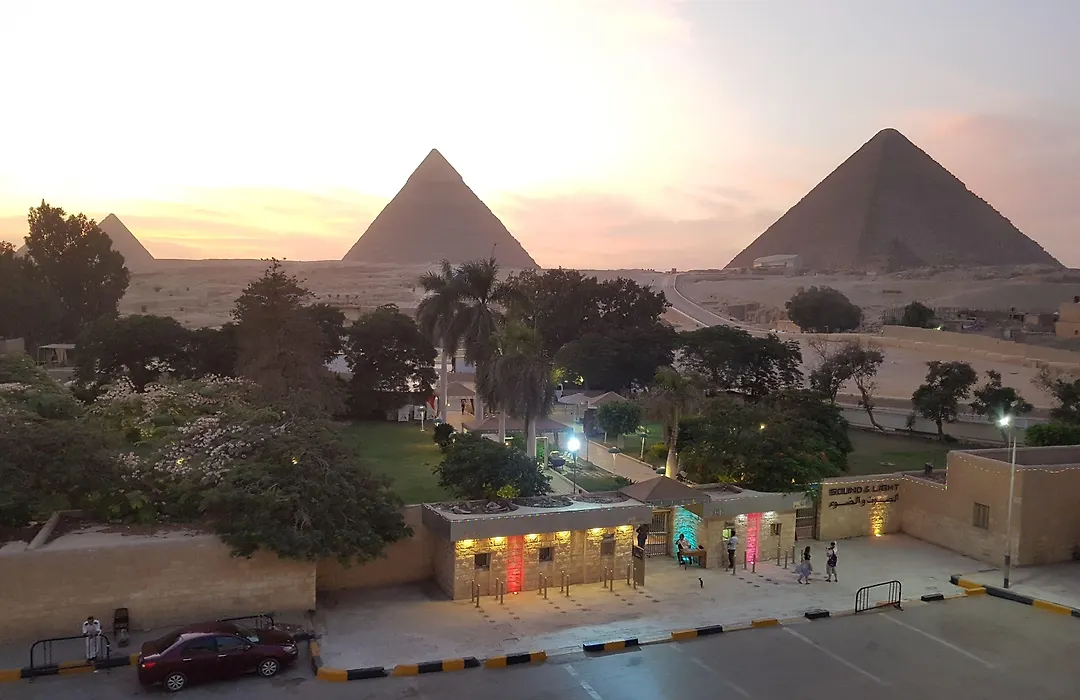 Sahara Pyramids Inn-1