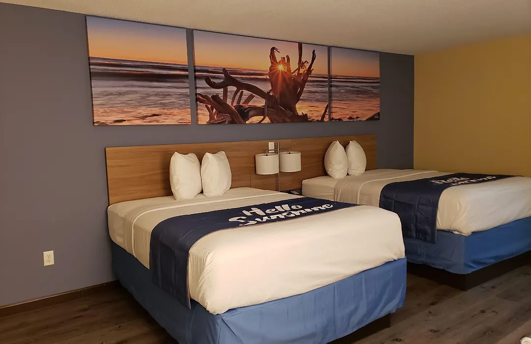 Days Inn & Suites By Wyndham Merrillville-1