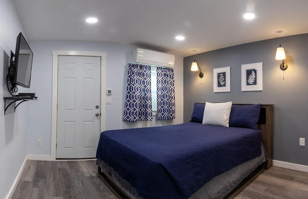 Robbins Motel-1