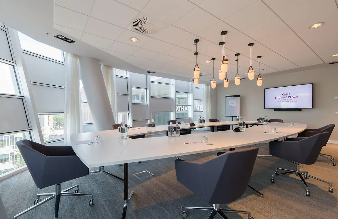 Crowne Plaza Utrecht - Central Station By Ihg-1