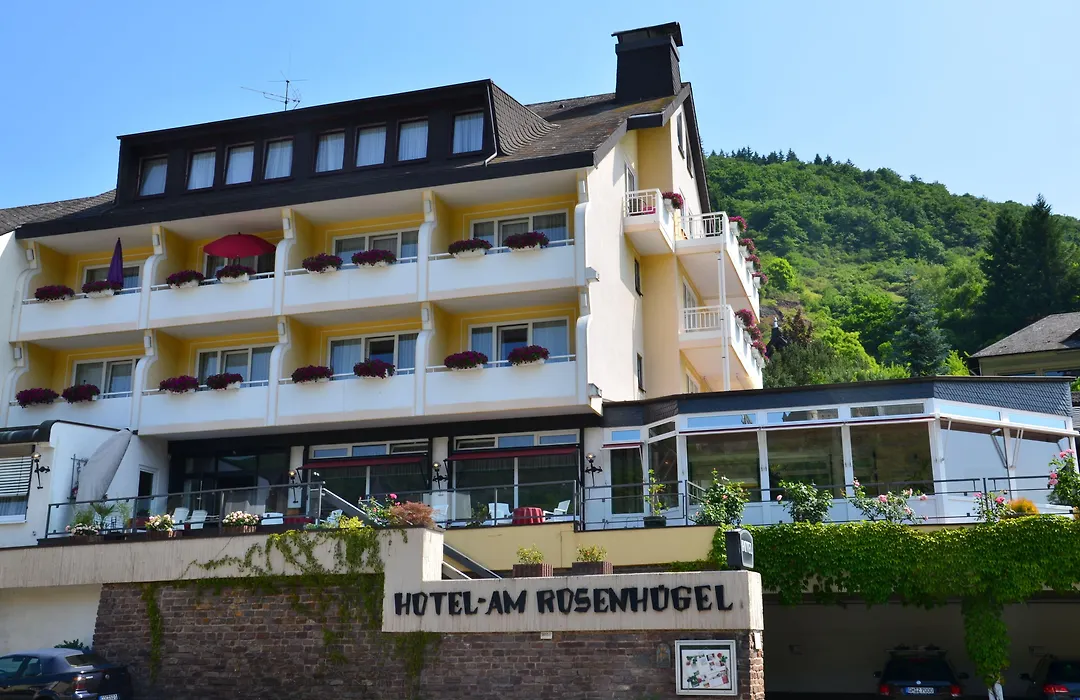 Flair Hotel am Rosenhügel - Garni-1