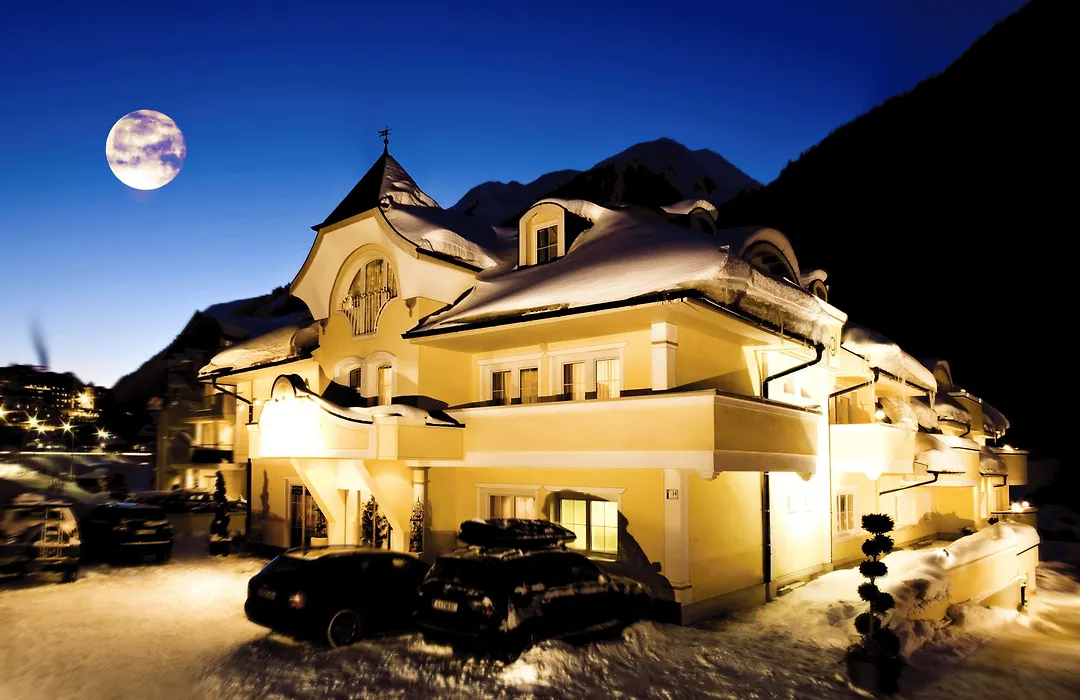 Hotel Ischgl-1