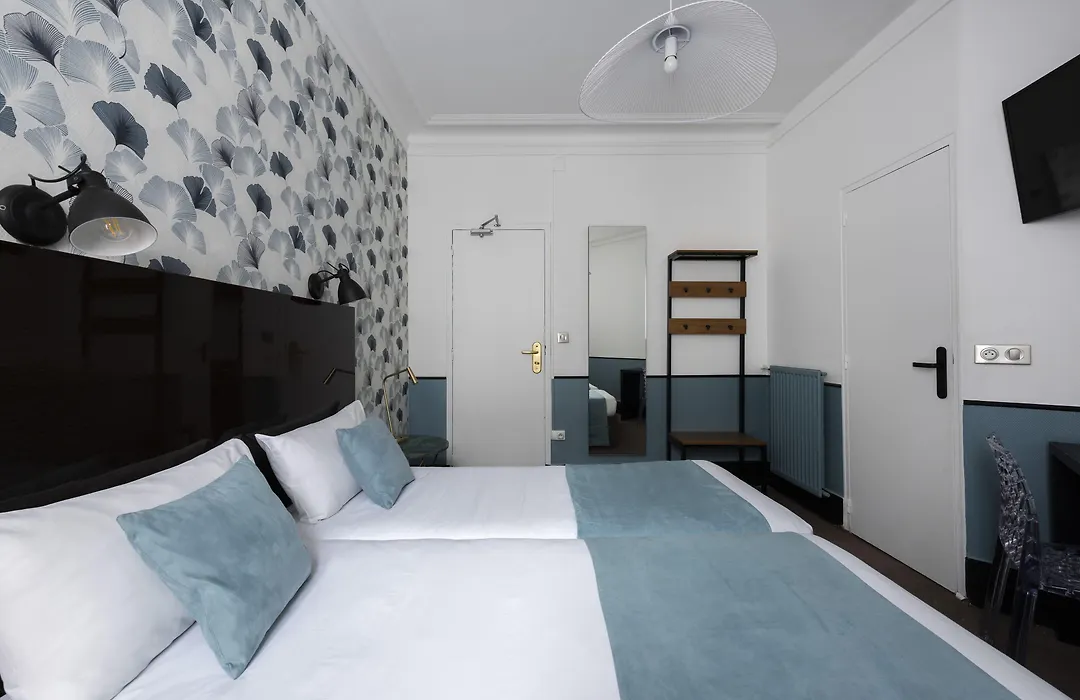 Lennon Hotel Paris-1