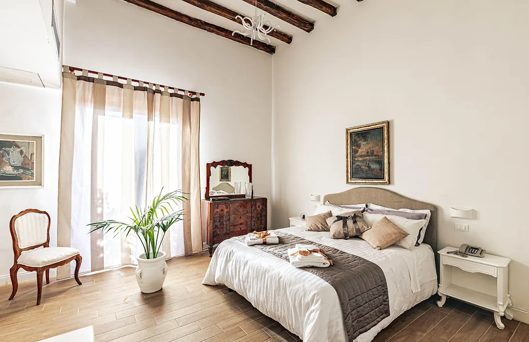 Giulio Cesare 14, Residence-1
