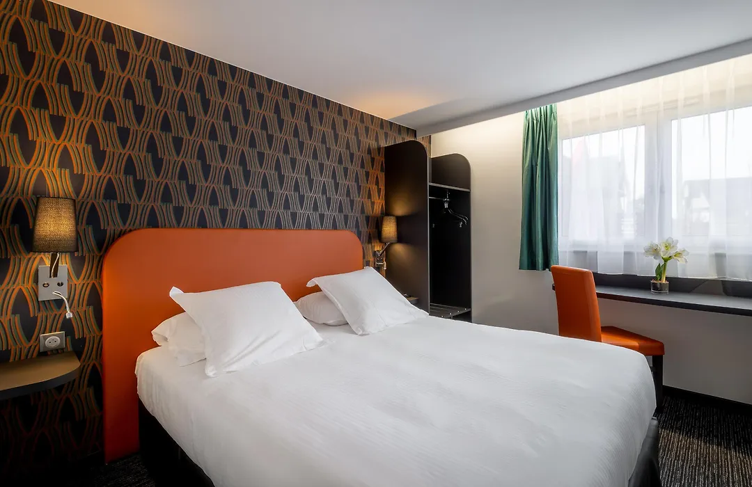 Zenith Hotel Caen-1