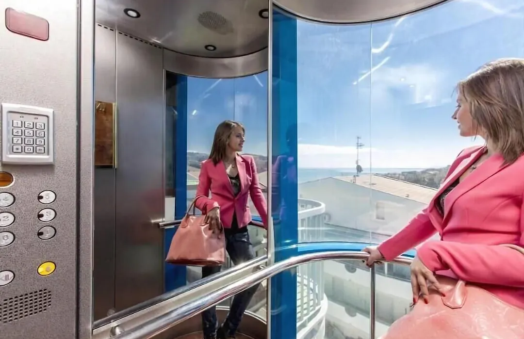 Hotel Ambassador-1