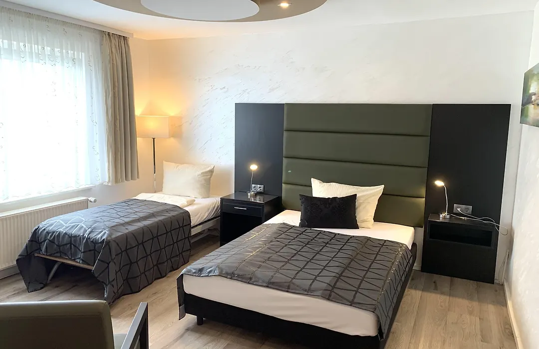 Boutique Hotel Goldene Henne-1