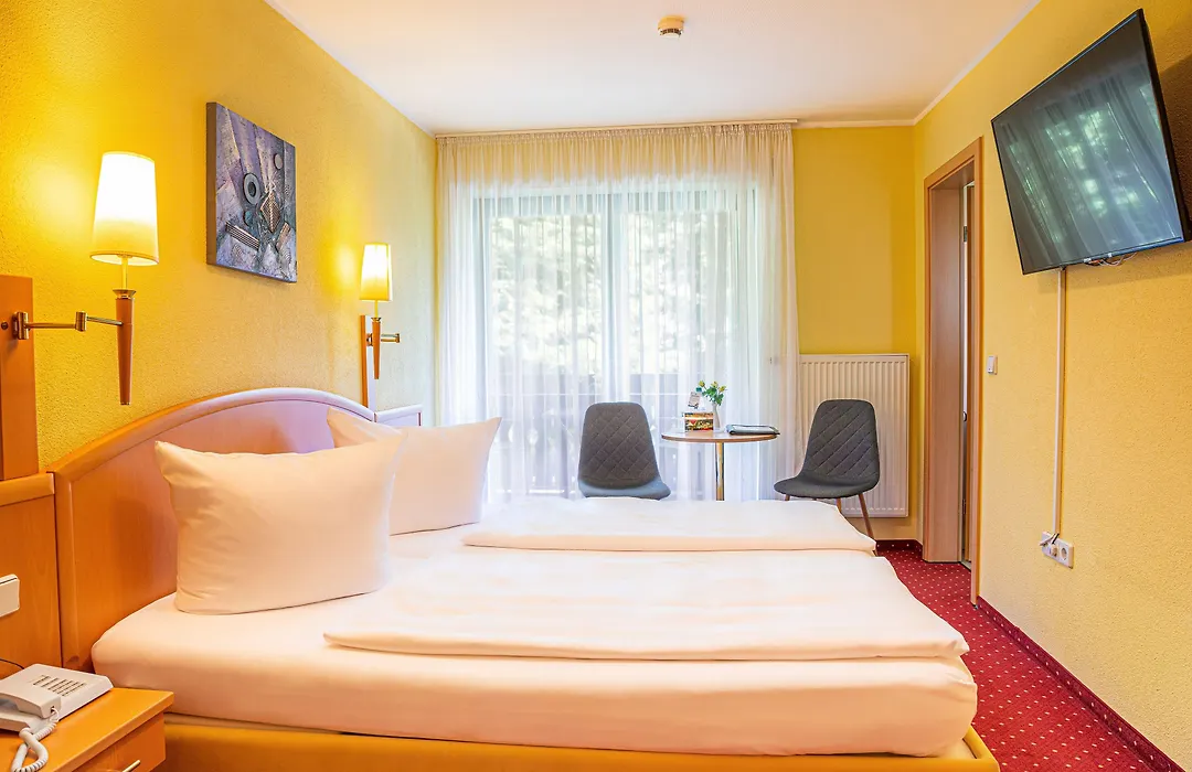 Hotel Elbpromenade-1