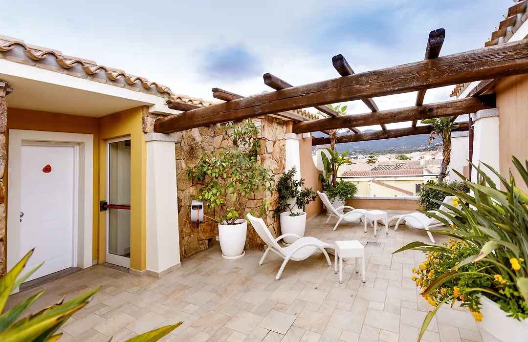Janas Hotel-1