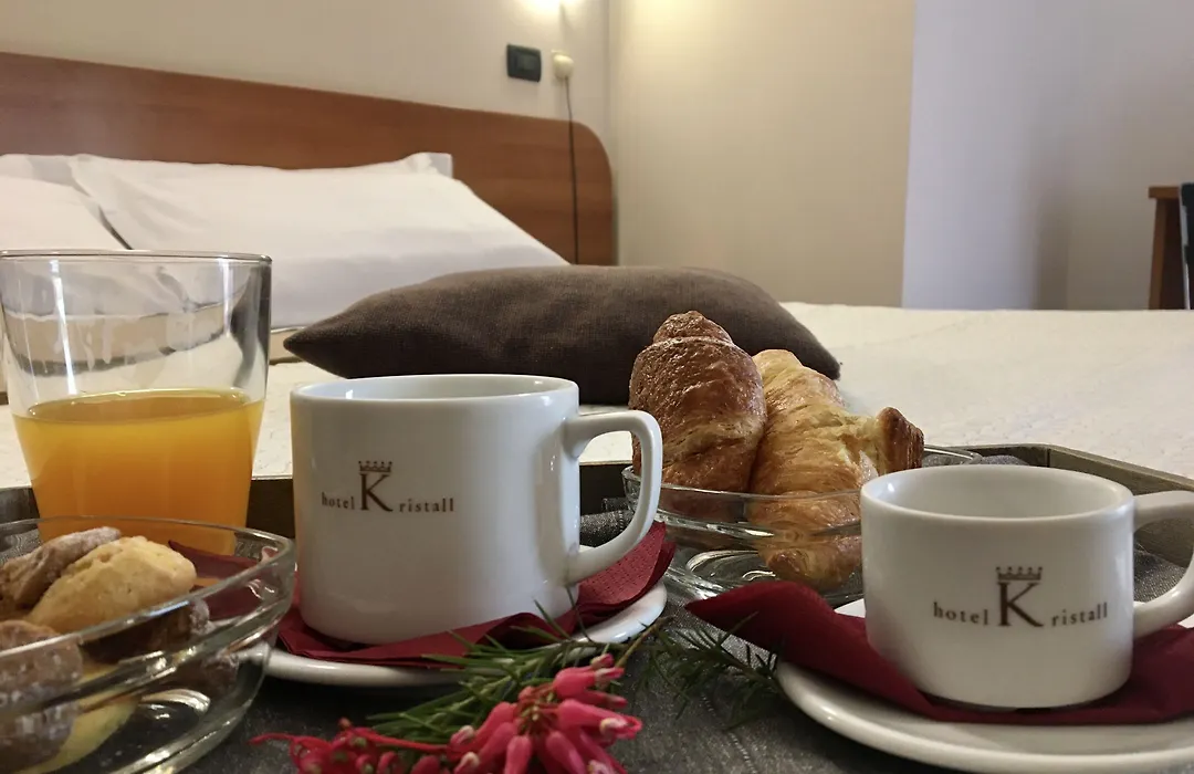 Hotel Kristall-1