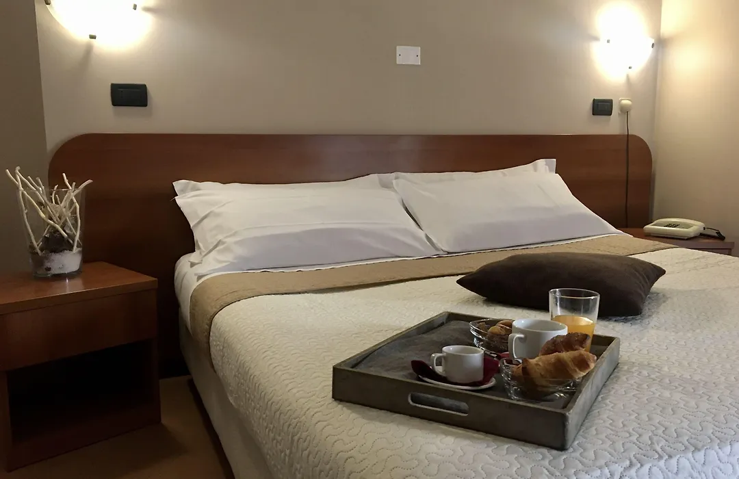 Hotel Kristall-1