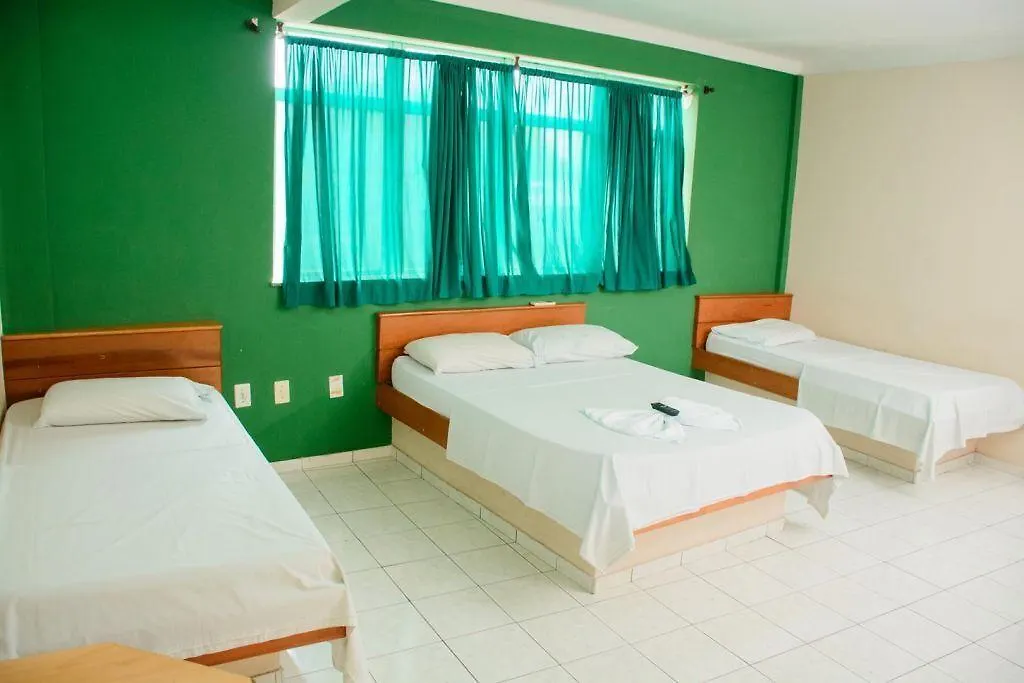 Hotel Dez De Julho-1