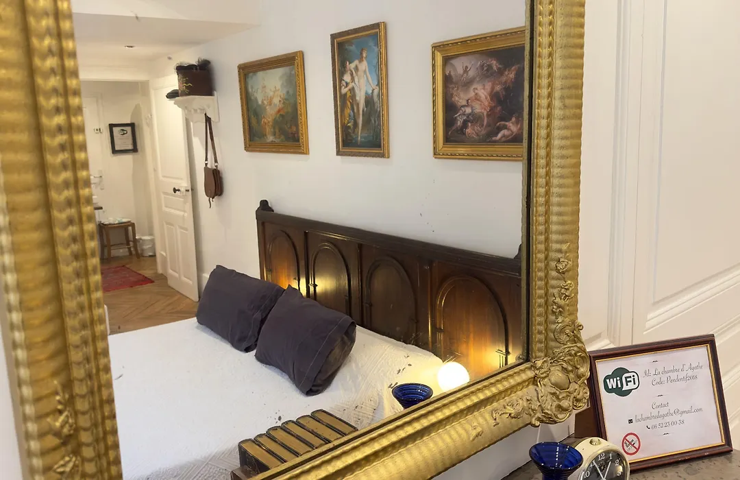 Chambre De Charme Au Coeur Du Vieux Valence -Confort & Calme-1