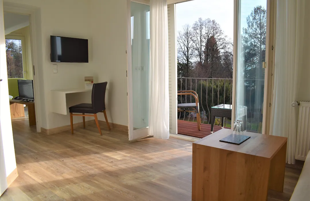 Hotel Lindenallee-1