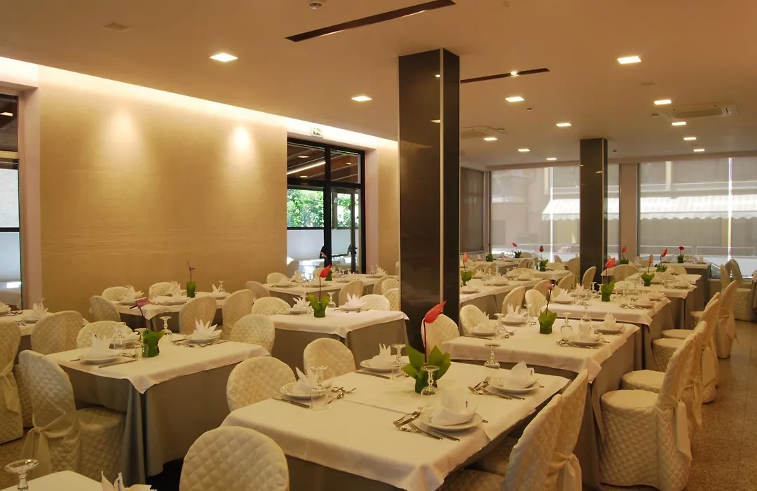 Hotel Clara-1