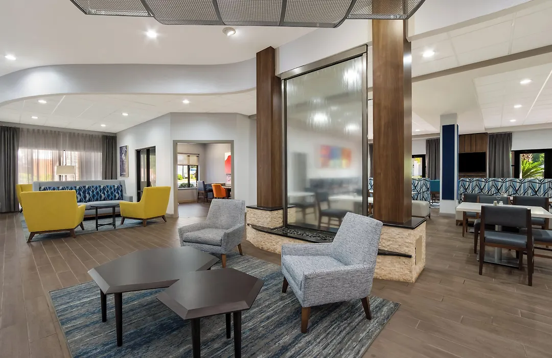 Holiday Inn Express & Suites Lexington By Ihg-1