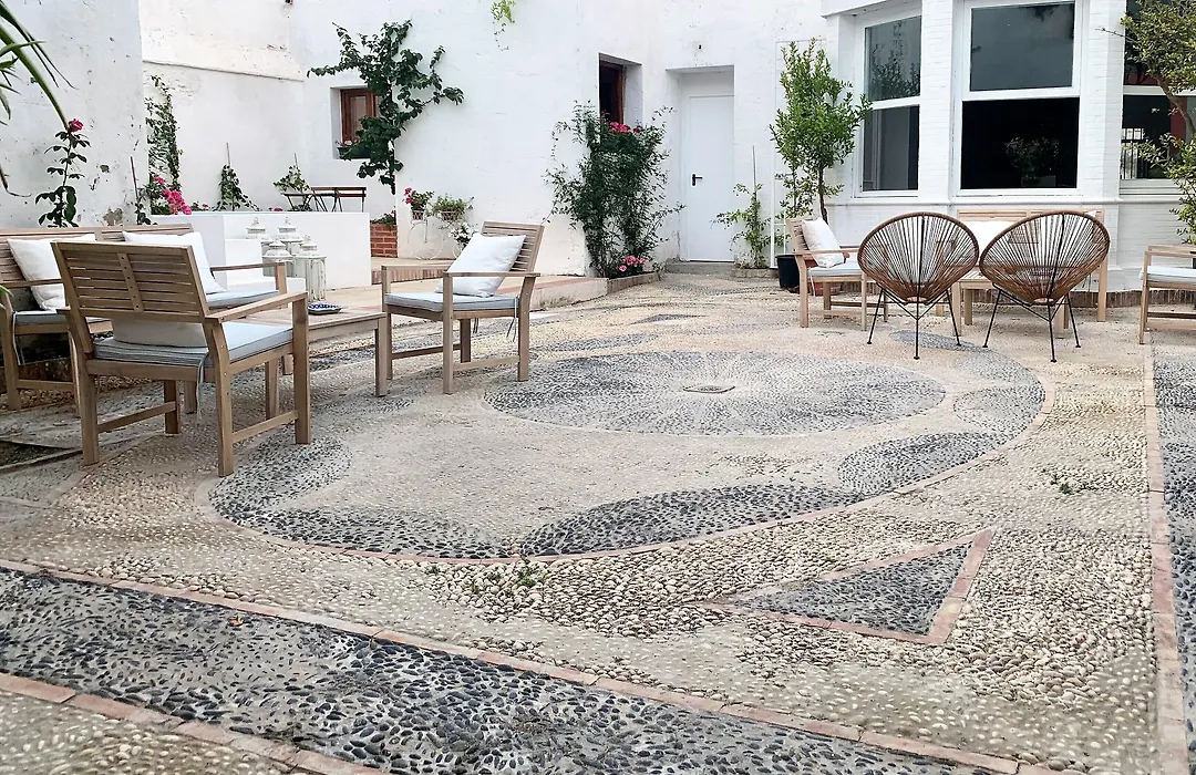 Patios del Agua-1