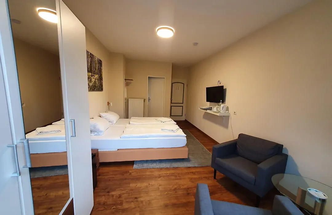 Hotel Waldrausch-1