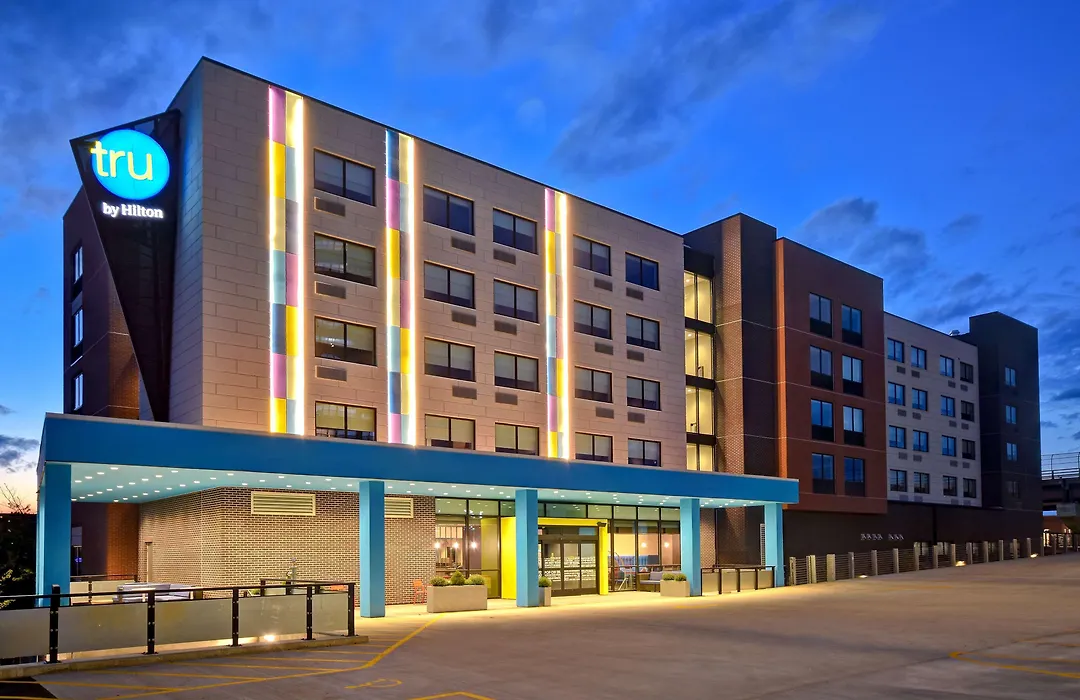 Tru By Hilton Manchester Downtown-1
