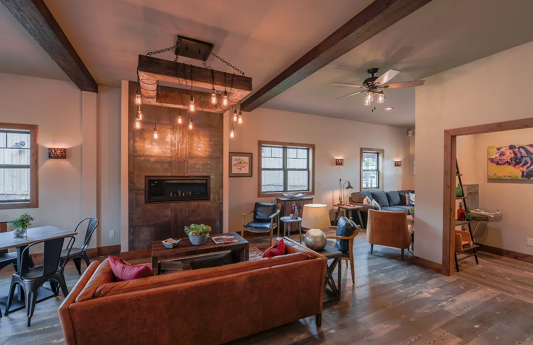 Golden Stone Inn-1