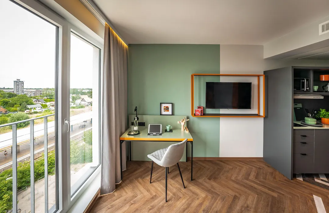 LOGINN Hotel Berlin Airport-1