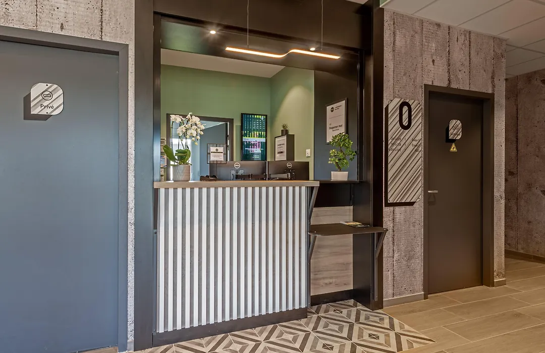 B&B HOTEL Landerneau Bois Noir-1