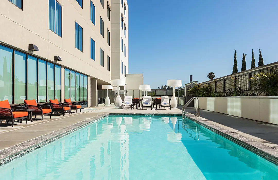 Courtyard By Marriott Los Angeles Monterey Park-1