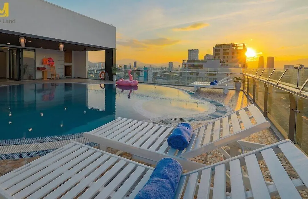Merry Land Hotel Da Nang-1