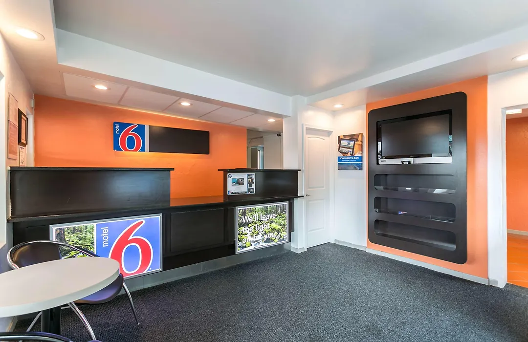 Motel 6 University Missoula-1