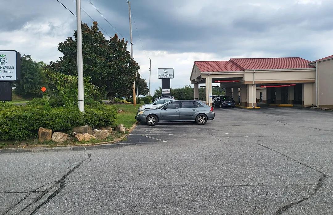 Greeneville Inn And Suites-1