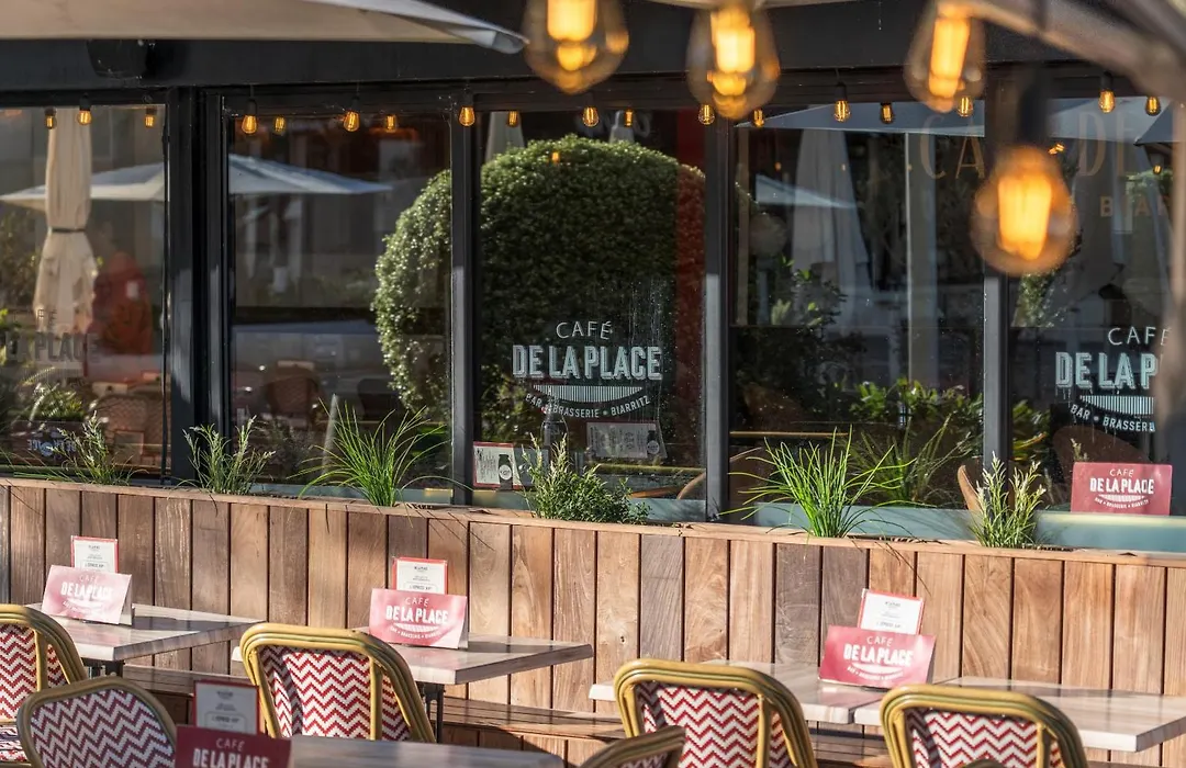 Hotel Restaurant de l'Océan - Coeur de ville, proche Grande Plage et Port Vieux-1