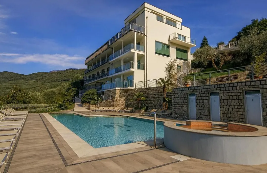 Hotel Benacus Panoramic-1