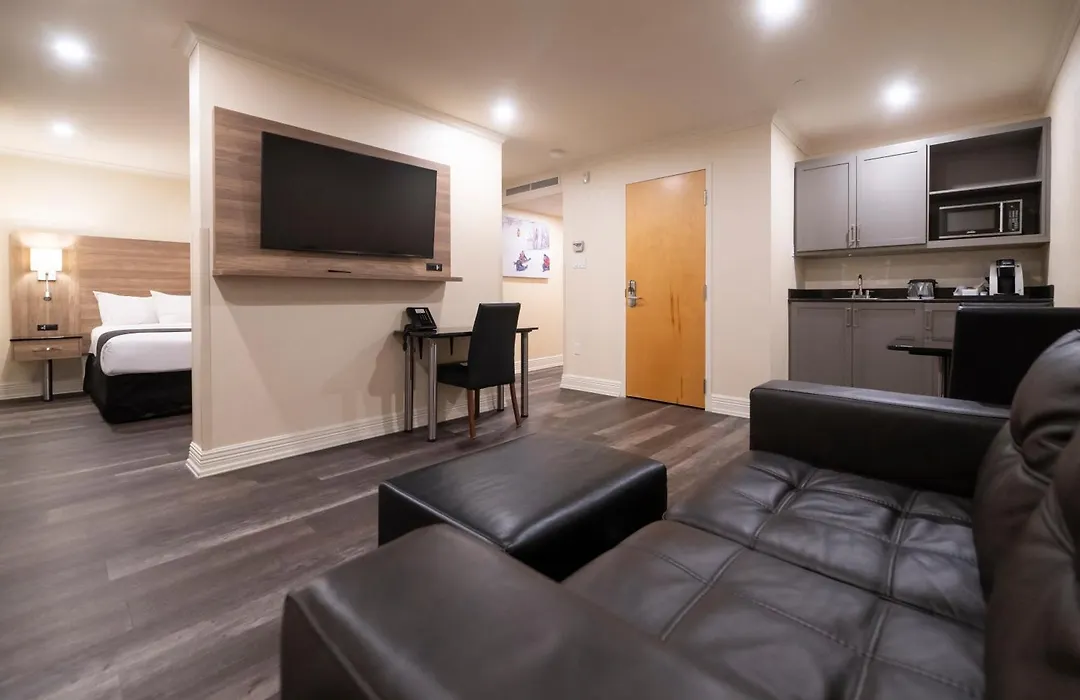 Hotel & Suites Le Dauphin Quebec-1