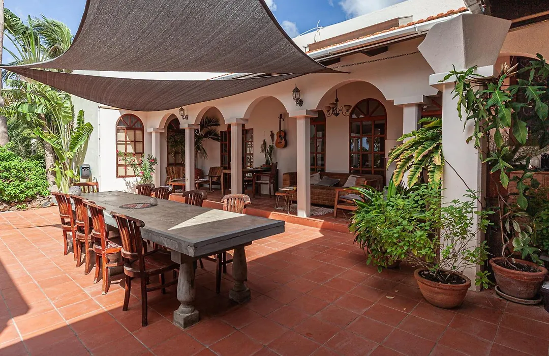 Goood Resort-1