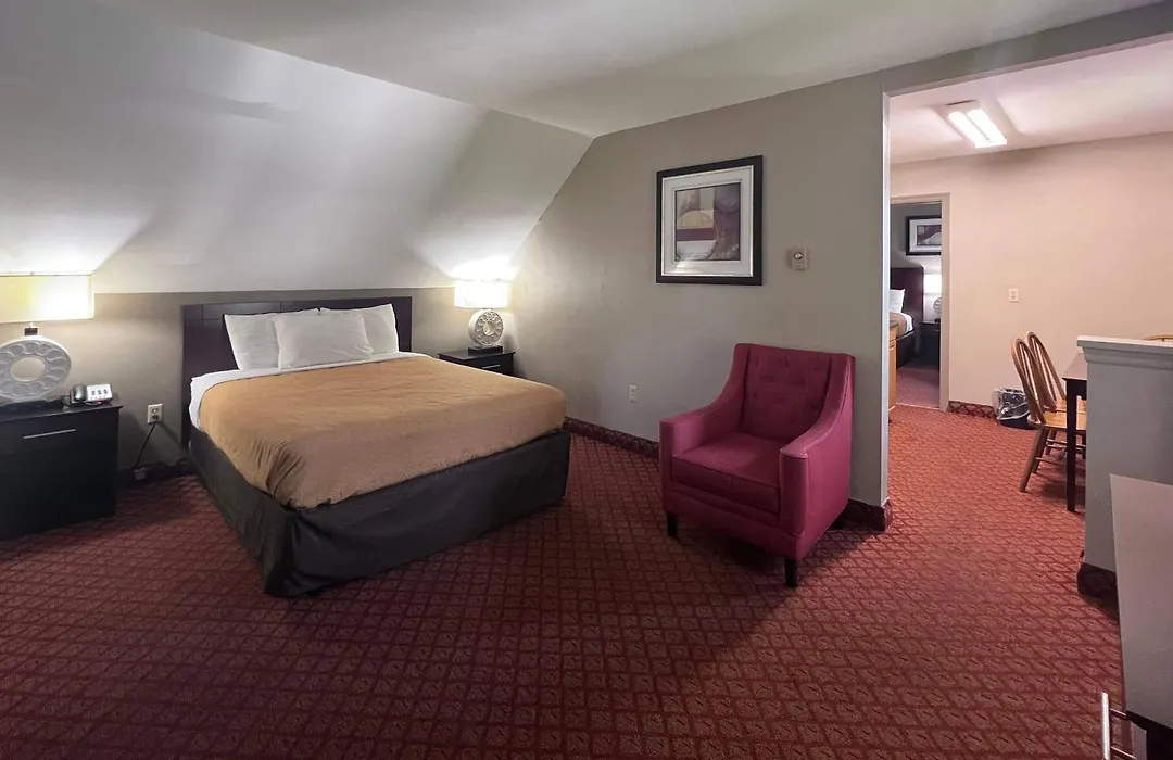 Rodeway Inn & Suites Hershey Chocolate Avenue-1