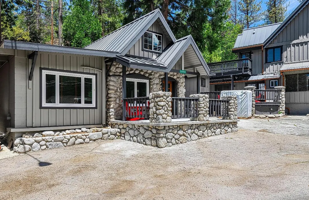The Grand Idyllwild Lodge-1