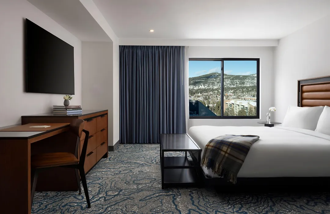 Hotel Alpenrock Breckenridge, Curio Collection By Hilton-1