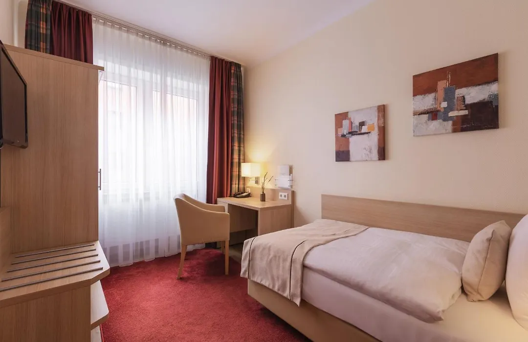 Garner Hotel Hamburg - Wandsbek Marktplatz by IHG-1