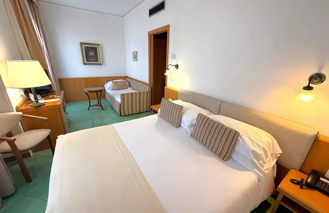 Hotel Villa Maria-1