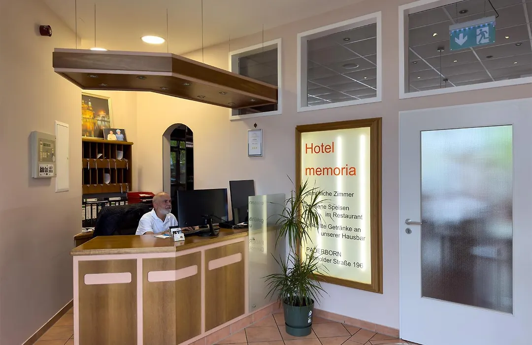 Hotel Manu-1